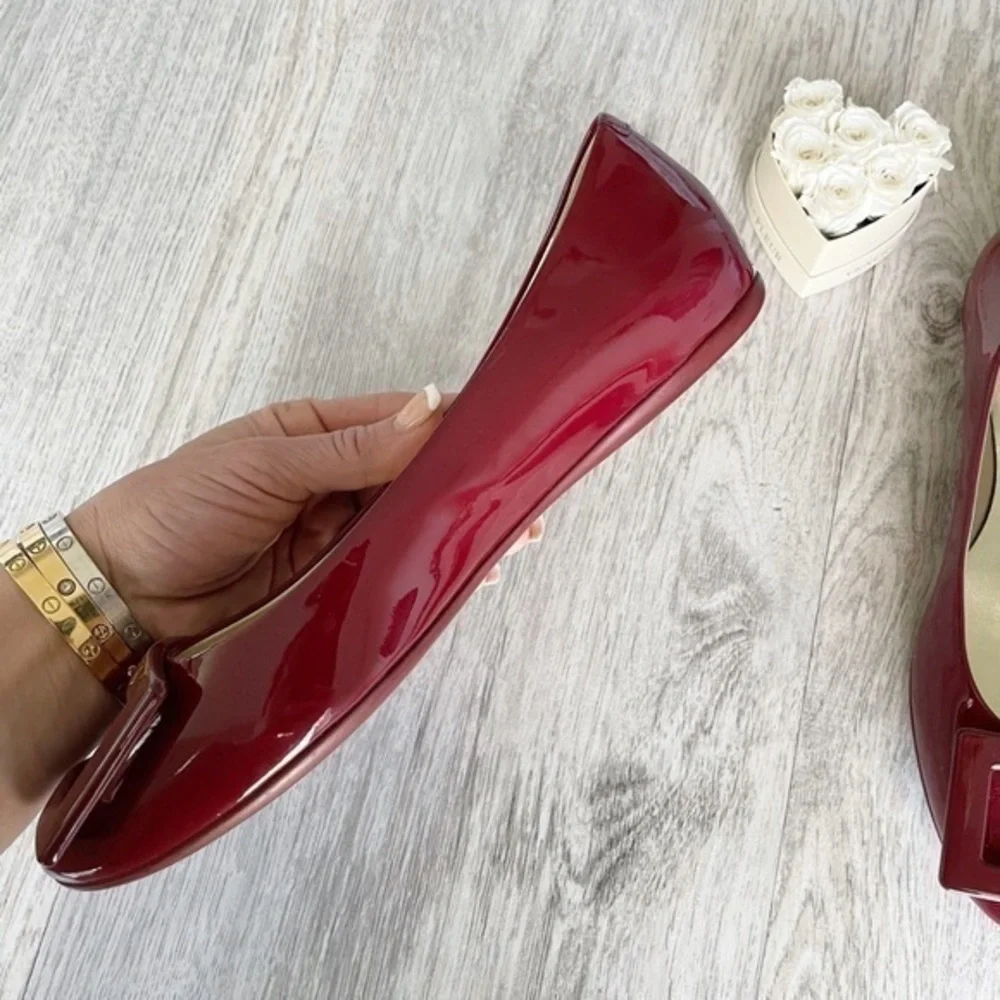 🆕 Roger Vivier Logo Buckle Patent Leather Ballet Flats Current Collection - Picture 9 of 16